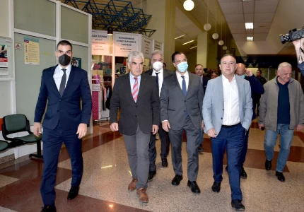 Επίσκεψη του Υπουργού Υγείας Άδωνι Γεωργιάδη και του Υφυπουργού Μάριου Θεμιστοκλέους στο Π.Γ.Ν. και στο Γ.Ν. Λάρισας